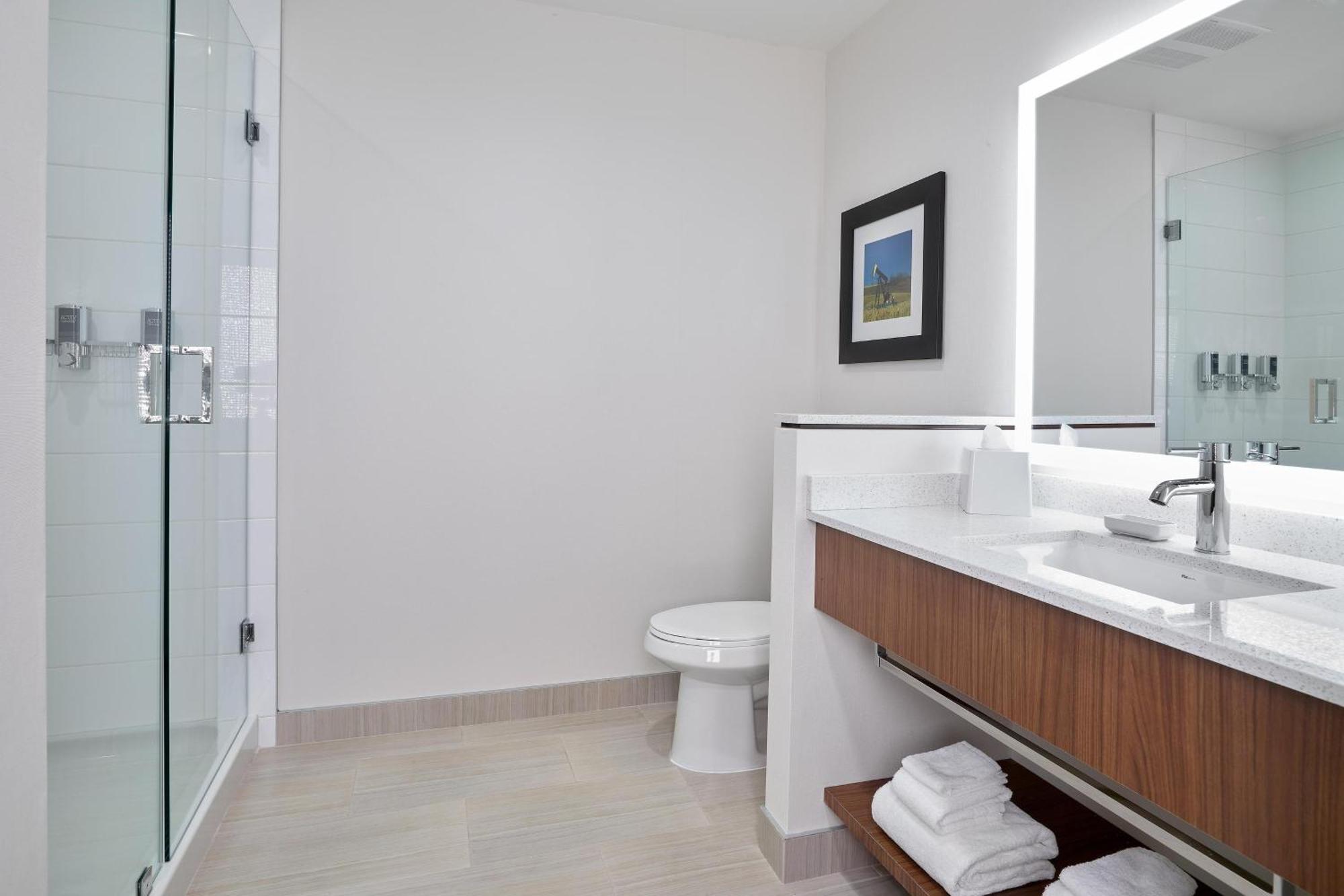 Guest Room, 1 King